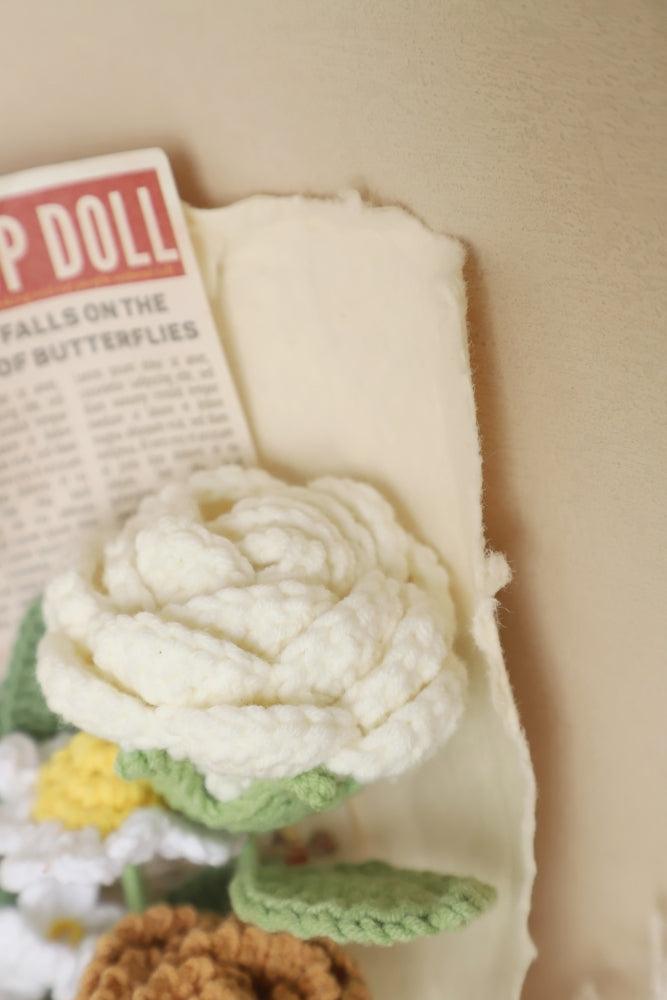 Chiaroscuro Love Crochet Flowers - Birthday - SecretKnit