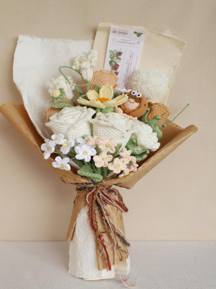 Creamy Breeze Blossom Bouquet Knitted Flowers - Birthday - SecretKnit