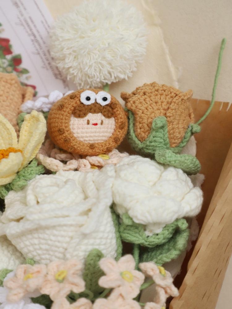 Creamy Breeze Blossom Bouquet Knitted Flowers - Birthday - SecretKnit