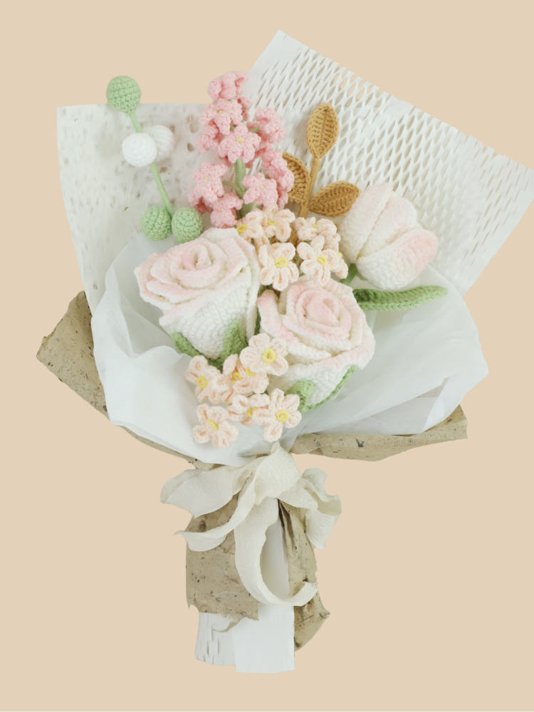 Quicksand Cream Crochet Flower Bouquet