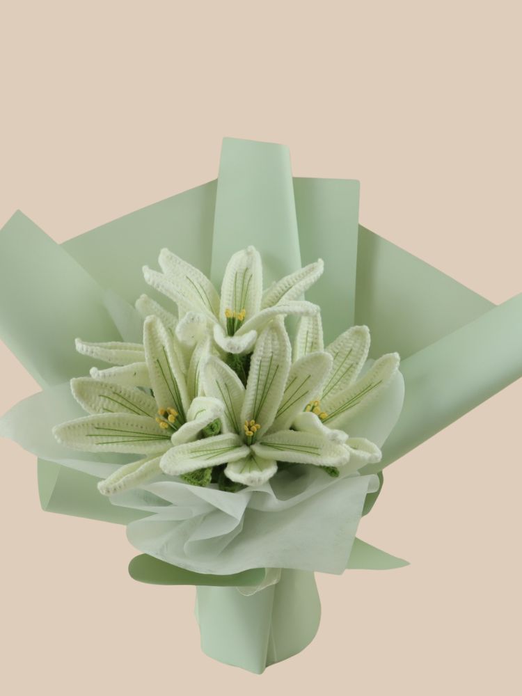 Lily Radiance Crochet Flower Bouquet