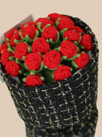 Fleurs au crochet de roses rouges pour toujours